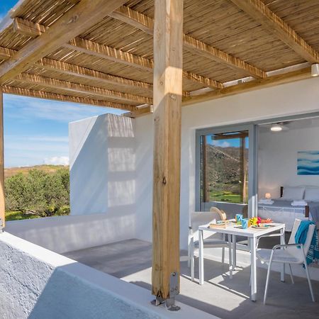 Sarantis Suites & Apartments Provatas Bagian luar foto
