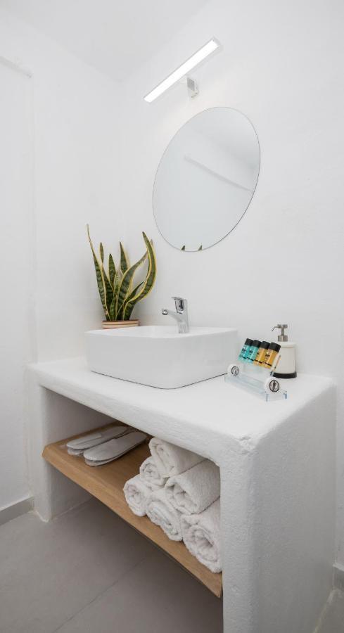 Sarantis Suites & Apartments Provatas Bagian luar foto