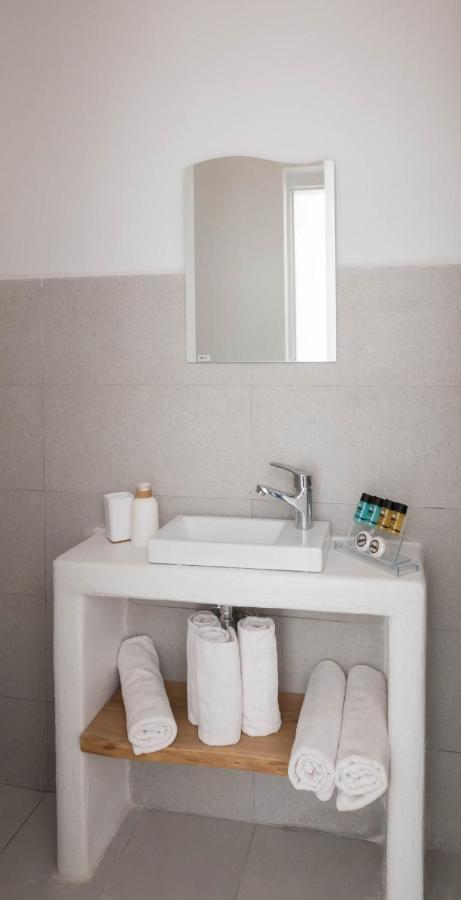 Sarantis Suites & Apartments Provatas Bagian luar foto