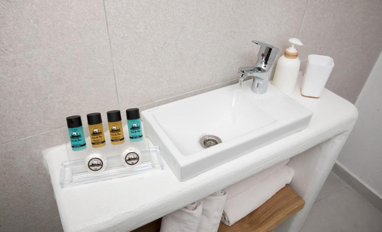 Sarantis Suites & Apartments Provatas Bagian luar foto