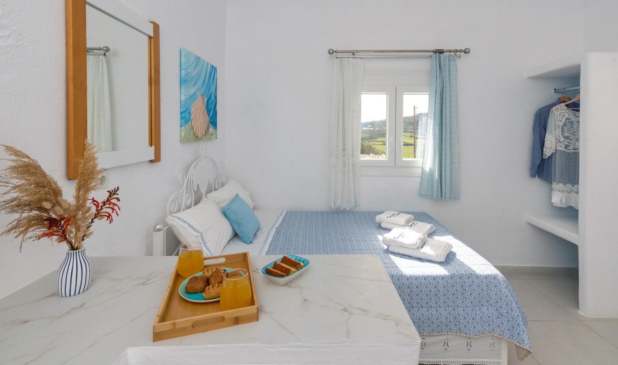 Sarantis Suites & Apartments Provatas Bagian luar foto