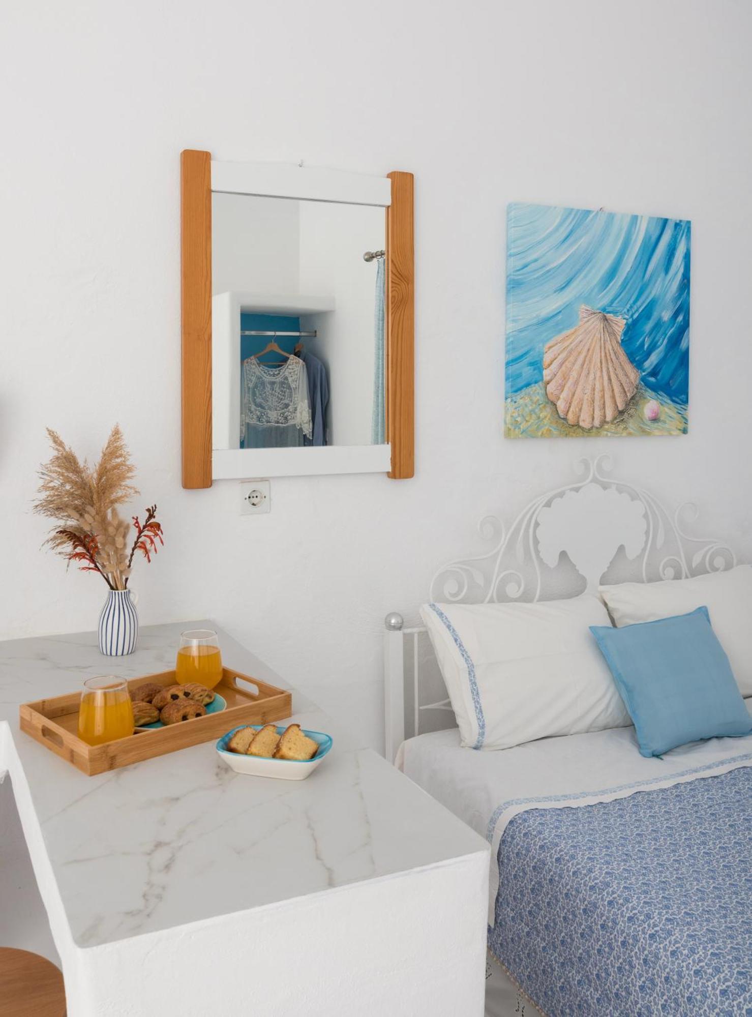 Sarantis Suites & Apartments Provatas Bagian luar foto