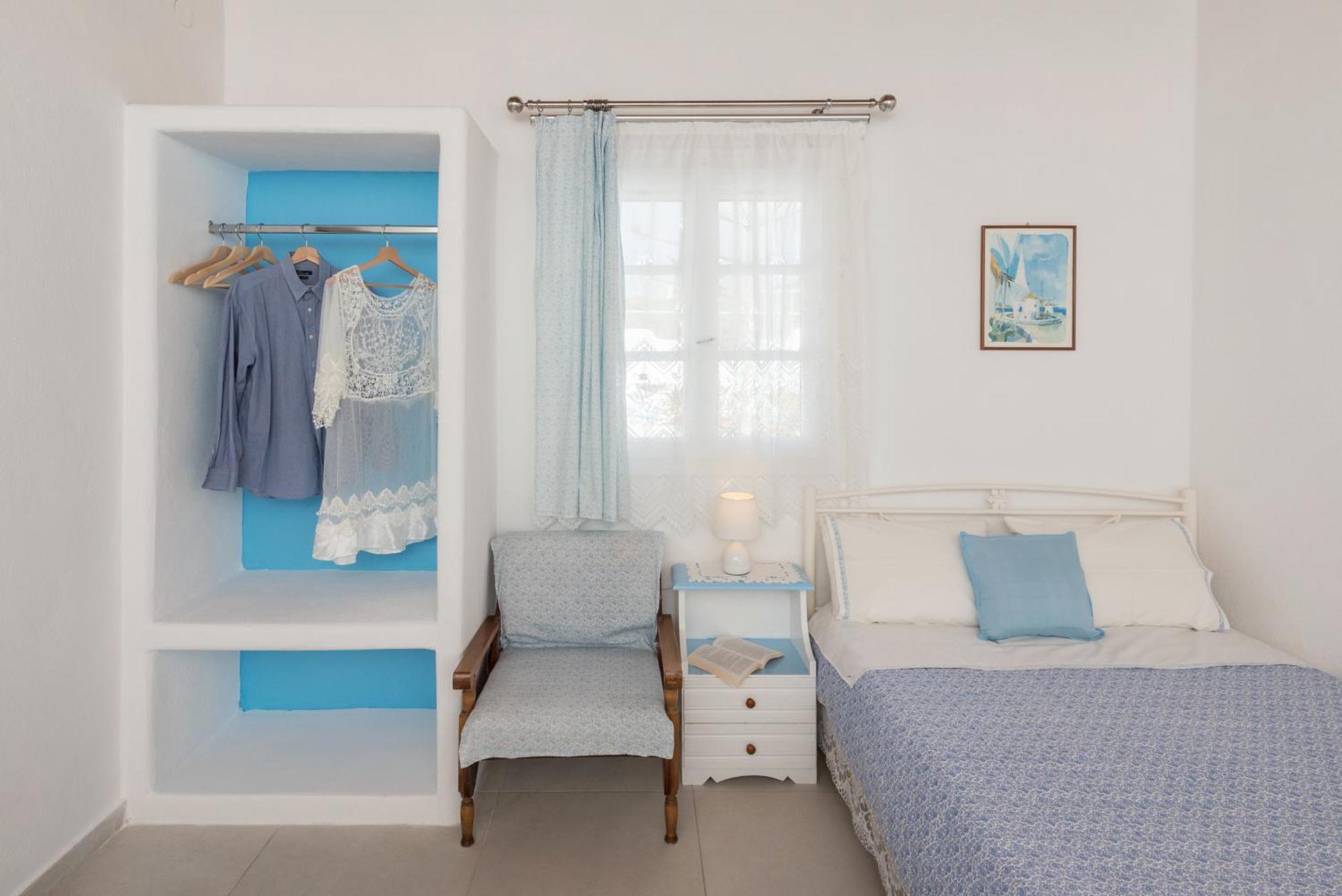 Sarantis Suites & Apartments Provatas Bagian luar foto