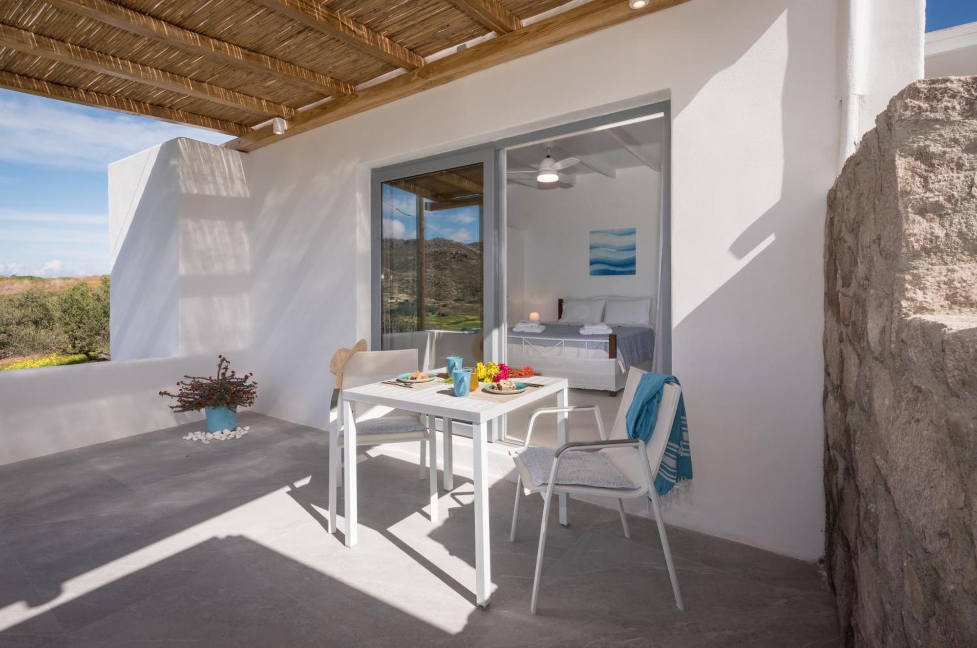 Sarantis Suites & Apartments Provatas Bagian luar foto